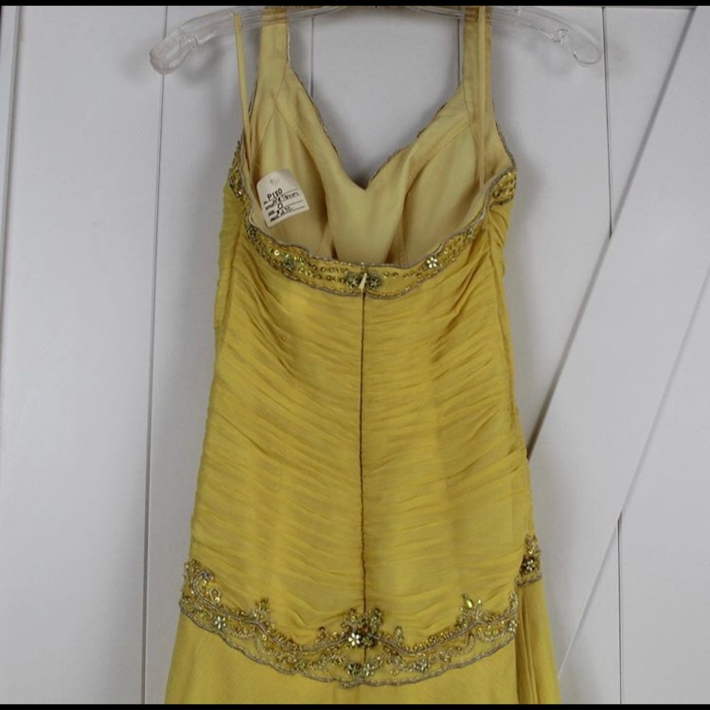 Yellow Prom Dress 💛 - Picture 5 of 6